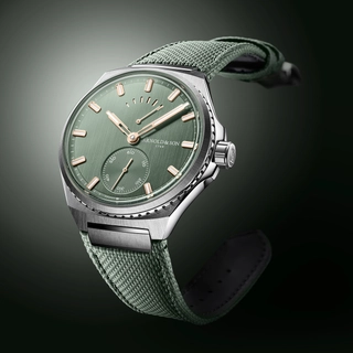 WatchTime-Arnold-and-Son-Longitude-green-rubber