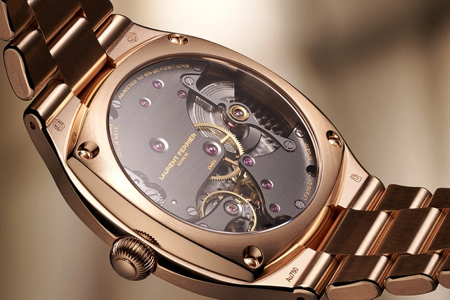 Laurent Ferrier Sport-Auto-79 Gold Rueckseite mit Werk