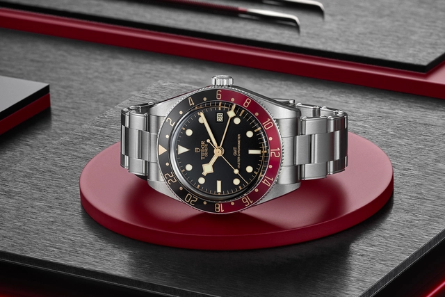 WatchTime-Tudor-Black-Bay-58-GMT-Stahlband