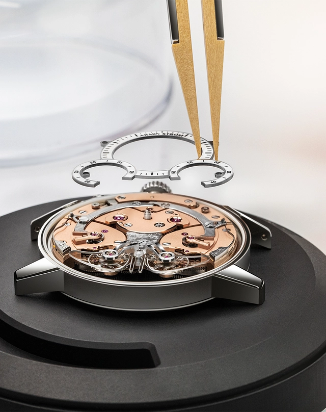 Armin Strom – Mirrored Force Resonance Zeitgeist 1665, Luxusuhr mit Handaufzugskaliber