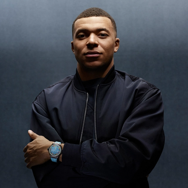 Kylian Mbappé mit der Hublot Big Bang e Gen 3 Uefa Euro 2024