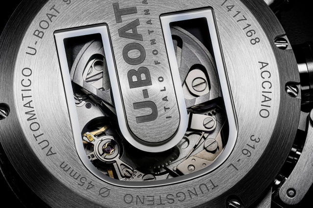 U-Boat: Classico Chrono Wolfram, Blick durch den Saphirglasboden