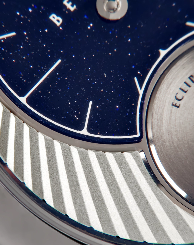 WatchTime-Beda`a-EclipseII-ZifferblattDetail.jpg Aufregendes Zifferblatt der Beda`a – Eclipse II im Detail
