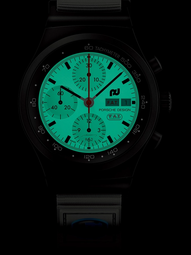 PorscheDesign_Chrono1_FAT_2025_Edition_IceRaceBand_Nachtansicht_2DSoldat