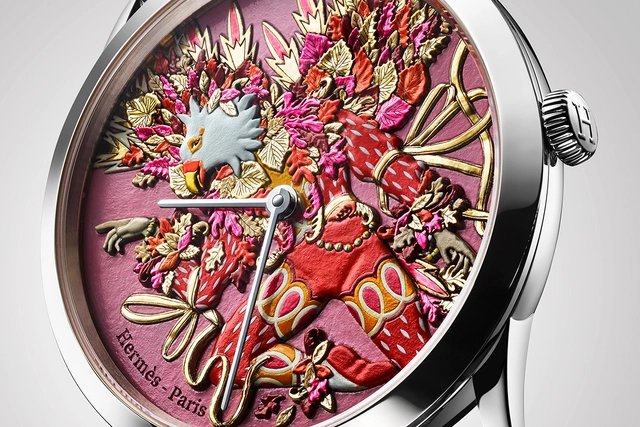 Hermès Slim d’Hermès "Herbst" Hermès Slim d’Hermès "Herbst", Uhr aus Weißgold mit rotem Zifferblatt aus graviertem Gold mit Mikrorelief