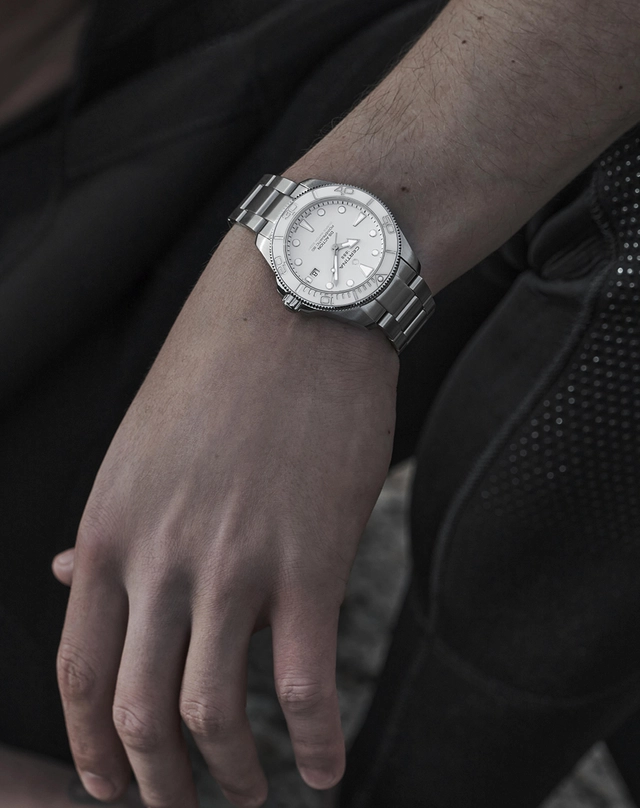 WatchTime-Certina-TopThema0625-WristWeiß.jpg Certina – DS Action Diver 40.5MM,, TAucheruhr am Handgelenk