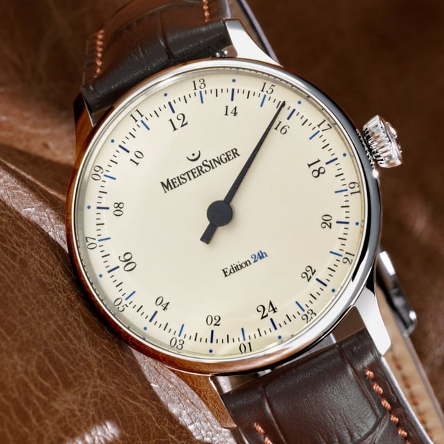 Elfenbeinfarbenes Zifferblatt: Meistersinger Edition 24H 