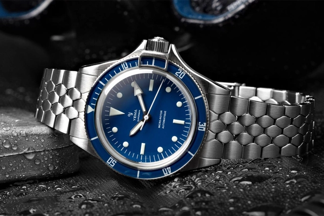 Die Yema Superman Slim CMM.20 mit blauem Zifferblatt Die Yema Superman Slim CMM.20 mit blauem Zifferblatt