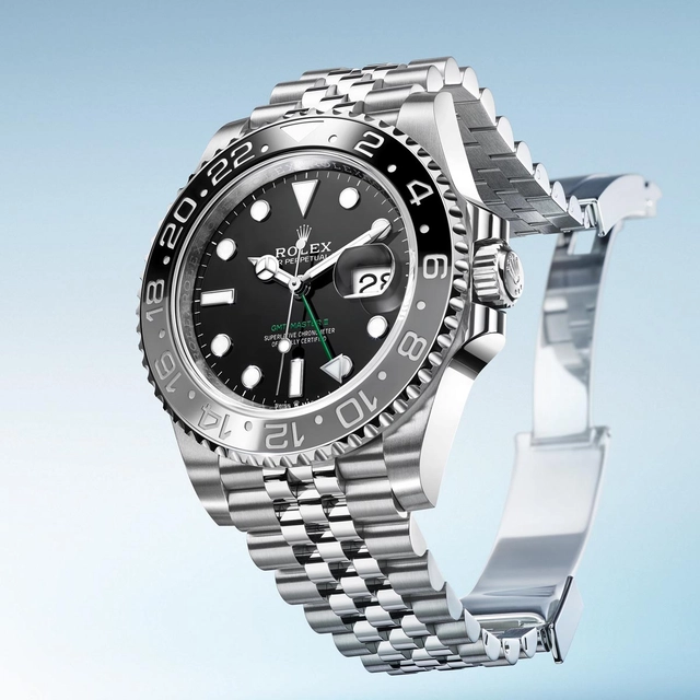 Rolex-GMT-Master-II-Stahl-Grau-Schwarz-roll.jpg Die neue GMT-Master II am Jubilee-Band