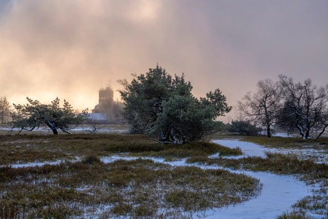 Sonnenaufgang und Nordlichter am Kahlen Asten.jpg