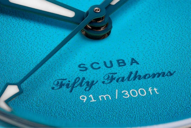 Swatch_Scuba_Fifty_Fathoms_Blue_Lagoon_Dia