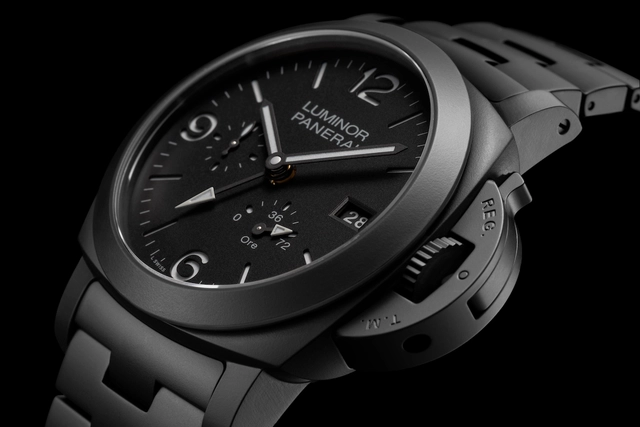 Zifferblatt der Panerai Luminor GMT Power Reserve Ceramica PAM01674