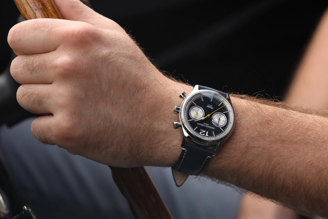 Frederique Constant Vintage Rally Healey Chronograph, Arm