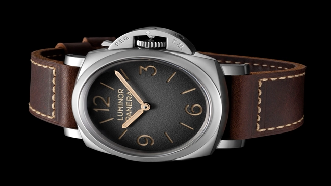 Panerai Luminor Tre Giorni PAM01628 liegend