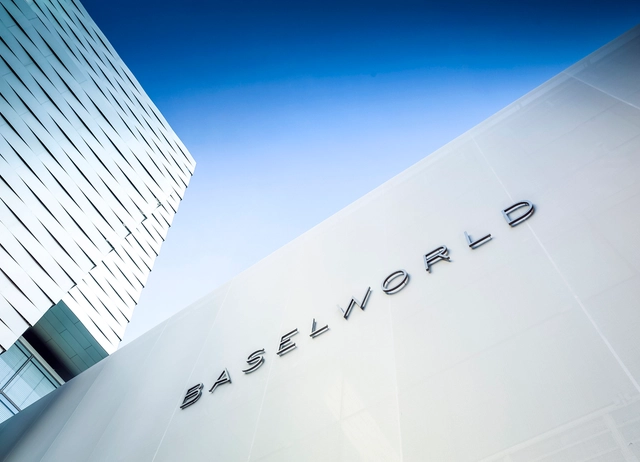 WatchTime-Baselworld-Fassade-Archiv