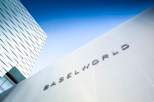 WatchTime-Baselworld-Fassade-Archiv WatchTime-Baselworld-Fassade-Archiv