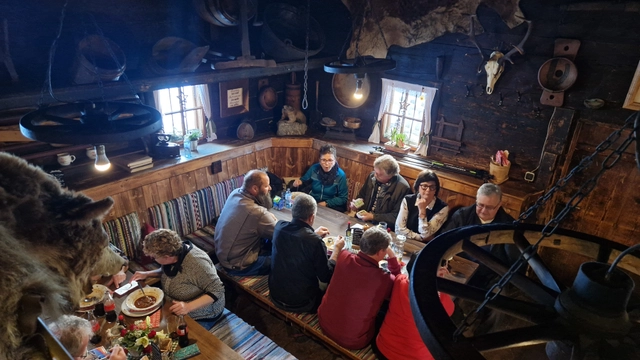 Sennhütte Falzturn 3.jpg