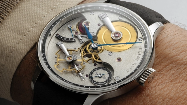 Nahaufnahme der Greubel Forsey Hand Made 2 am Handgelenk