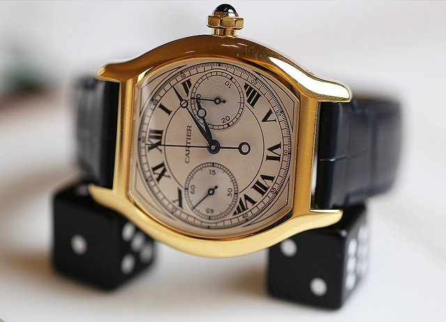 Cartier Privé Tortue Monopoussoir Chronograph