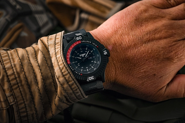 Traser_iris_wristshot.jpg Traser Iris Limited Edition Wristshot