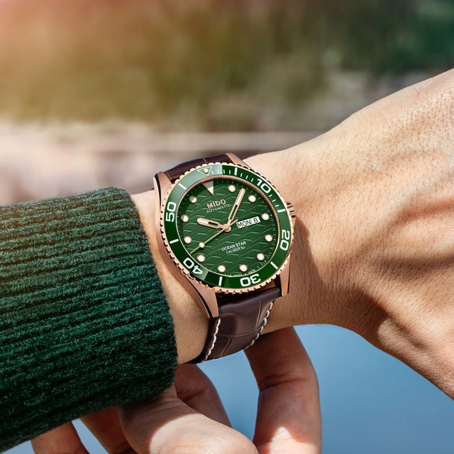 Mido Ocean Star 200C Wristshot