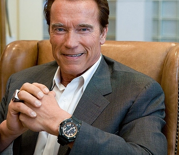 Arnold Schwarzenegger mit einer Royal Oak