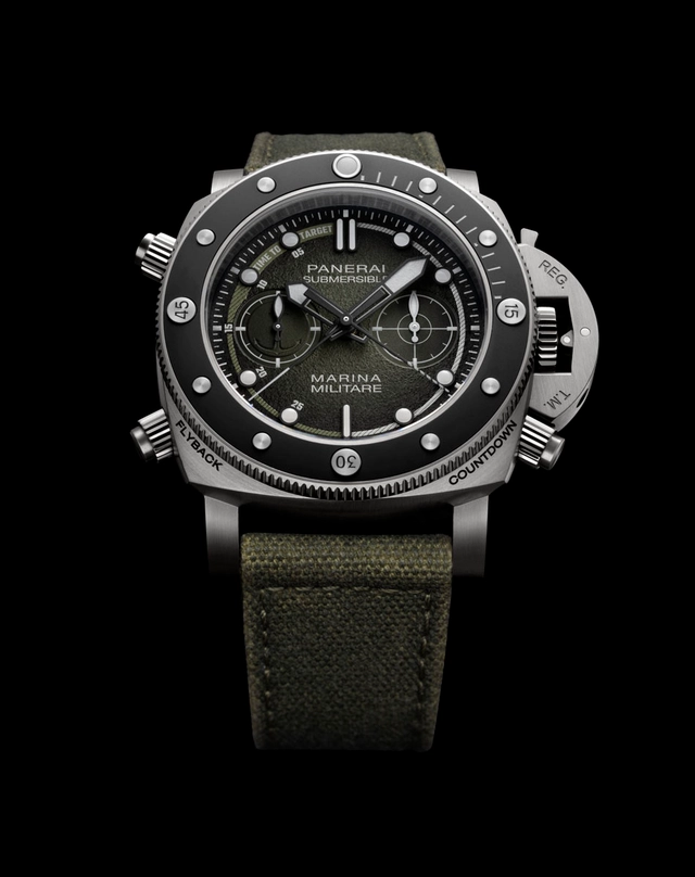 Panerai-Submersible-Chrono-Marina-Militare-Experience-Edition-Kobra.jpg Panerai Submersible Chrono Marina Militare Experience Edition mit Textilband