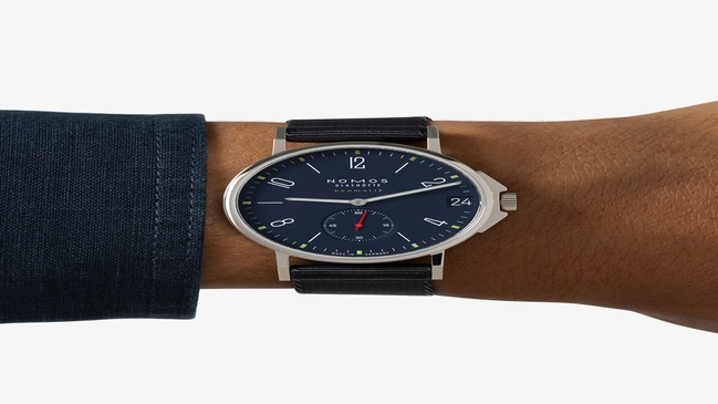 Nomos Glashütte Ahoi neomatik 38 Datum Atlantik