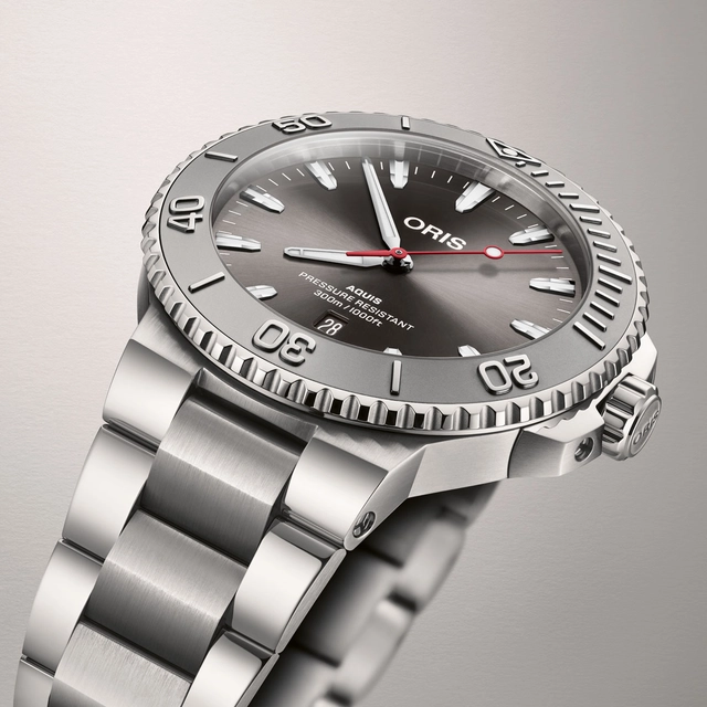 Oris Aquis Date Relief mit Stahlband Oris Aquis Date Relief mit Stahlband