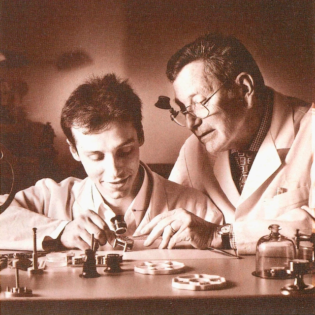 Roger Dubuis (rechts) mit einem seiner Uhrmacher Roger Dubuis (rechts) mit einem seiner Uhrmacher