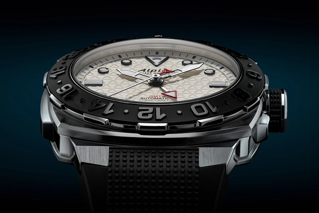 WatchTime_Alpina_Seastrong_Diver_Extreme_Automatic_GMT_Detail