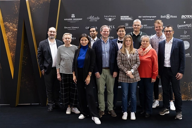 WatchTime-Duesseldorf-Team-Foto-DominicPackulat.jpg