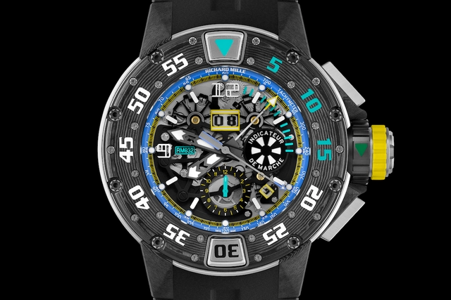 02_rm_032_ultimate_fullfront_bb.jpg Zifferblatt der Richard Mille RM 032 Automatic Flyback Chronograph Ultimate Edition