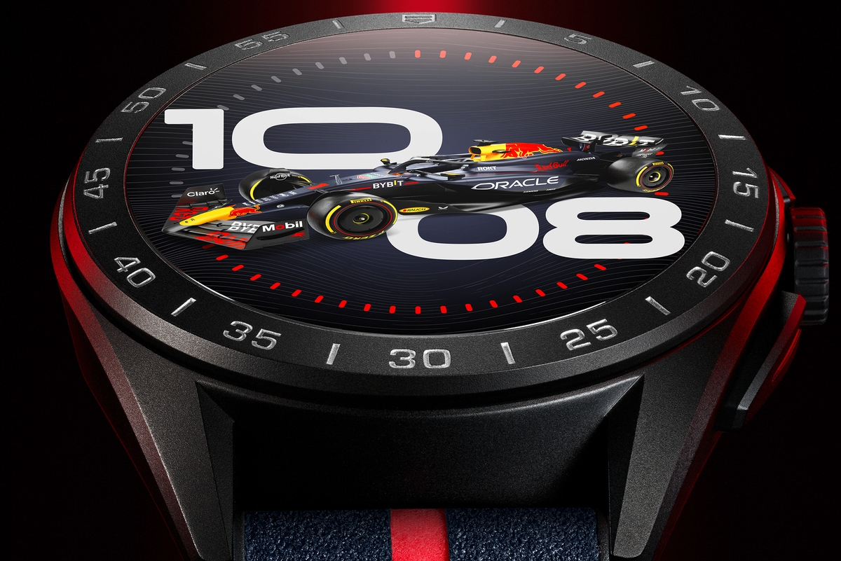TAG Heuer Connected Calibre E4 45MM x Oracle Red Bull Racing Edition WatchTime