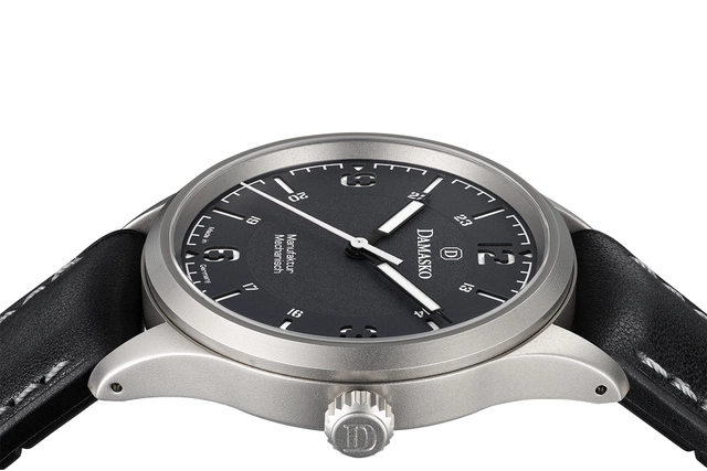 Damasko DF20 Schwarz/Weiß
