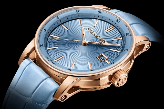 Audemars Piguet: Code 11.59 by Audemars Piguet, 38 Millimeter in Hellblau