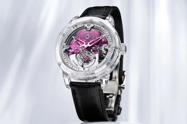 Gesamtansicht Ulysse Nardin Royal Sapphire Ruby