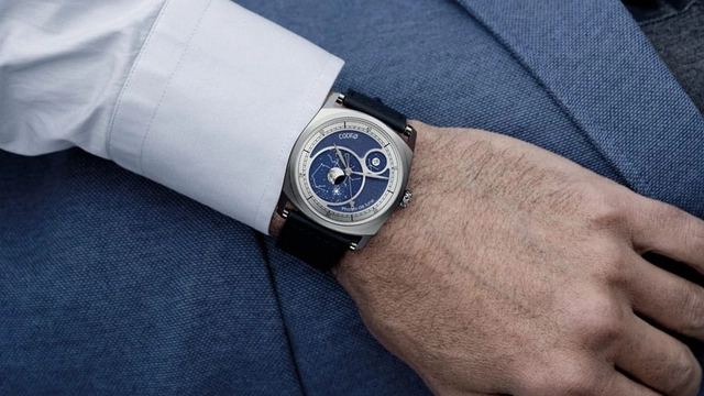 CODE41-Moon-INCEPTION-CreatorEdition-Lifestyle-Man-Blue-Leather-Black.jpg CODE41-Moon-INCEPTION-CreatorEdition-Lifestyle-Man-Blue-Leather-Black.jpg