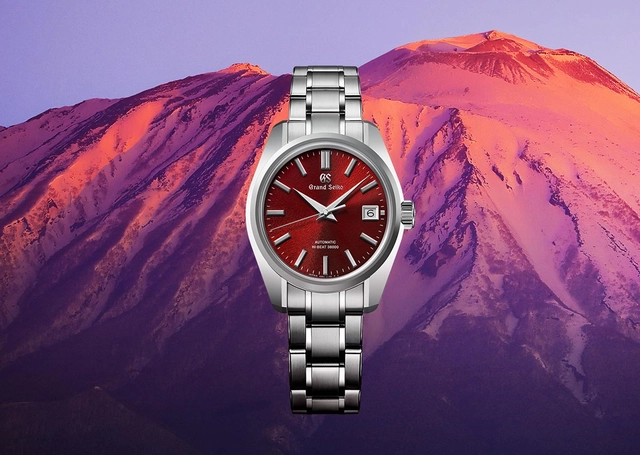 Grand Seiko Heritage SBGH345 mit dem Mount Iwate im Hintergrund