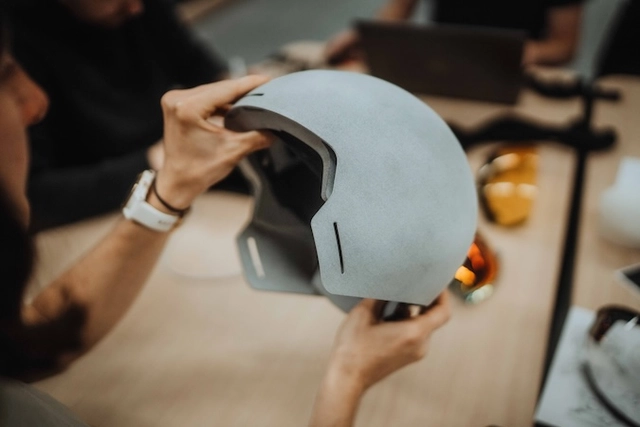 DECATHLON Skihelm mit Visier - PST 950 MIPS weiß.jpg