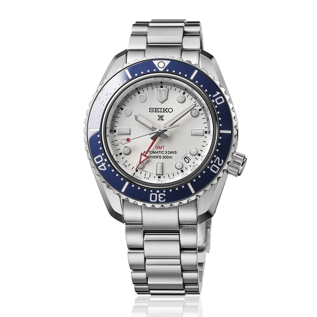 Seiko-Prospex 1968 Heritage Automatic GMT Divers-Front.jpg Seiko Prospex 1968 Heritage Automatic GMT Diver‘s, Edelstahluhr, Sportuhr vor weißem Hintergrund