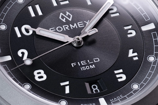 Formex_Field_Automatic_Gen_2_dial_black.jpg Formex Field Automatic Gen 2, schwarzes Zifferblatt