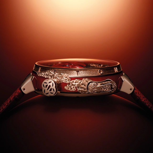 LouisVuitton-Tambour-Automata-Bushido-Side-Case.jpg Louis Vuitton Tambour Bushido Automata, Referenz W1PG31