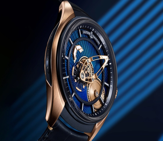 Ulysse Nardin Freak X [Gold Enamel] mit rotierender Scheibe aus guillochierter Flinqué-Emaille mit Sonnenstrahl-Muster
