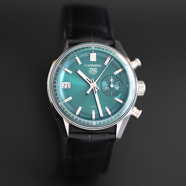 TagHeuer-Carrera-Dato-Upside.jpg