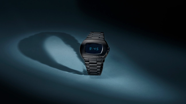 Hamilton PSR Blue_H52404131_Lifestyle