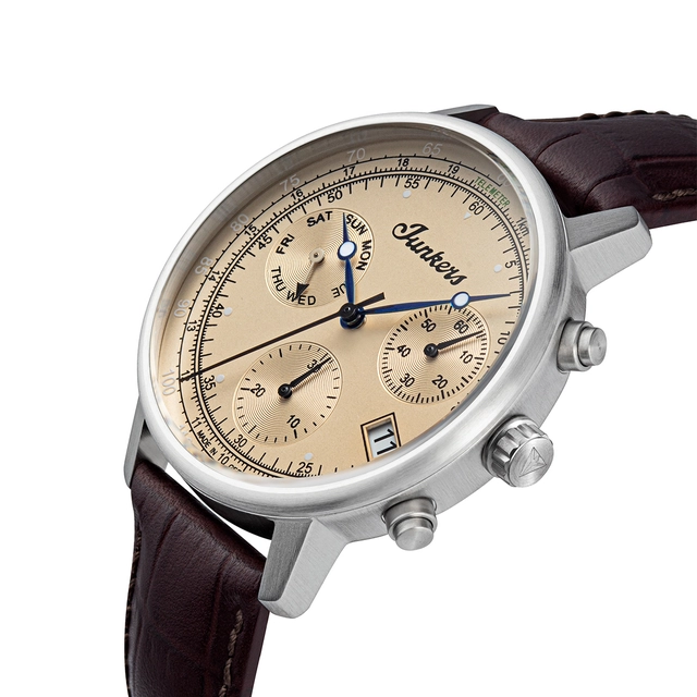 Junkers-Graf-zu-Castell-Sonderedition-Front-9690105.jpg Junkers Graf zu Castell Sonderedition Referenz 969.01.05