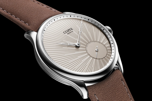 WatchTime_Czapek_Promenade_Guilloche_Soleil_Ivoire_Beauty