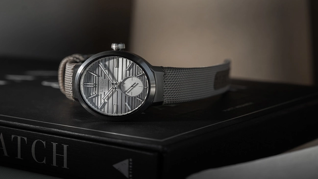 Leica ZM 12 Steel Silver Grey