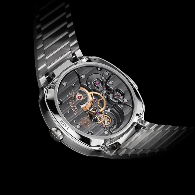 02_HMoser_6905-1200_Streamliner_Minute_Repeater_ST_AquaBlue__Caseback_B.jpg